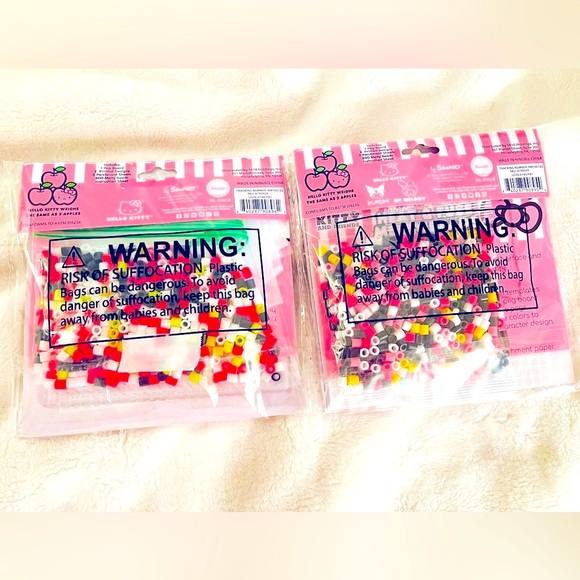 HELLO KITTY & FRIENDS Heat and Fuse Melty Beads and Crafts (Set of 2) - Picture 4 of 9